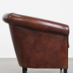 Stijlvolle In Zeer Goede Staat Verkerende Schapenleren Clubfauteuil Met Zwarte Biezen thumbnail 5