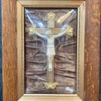Christus Aan Het Kruis, In Eiken Lijst, Met Bol Glas- Reliving thumbnail 2