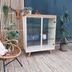 Vintage Kastje Met Glas Retro Design Vitrinekast Pootjes thumbnail 6