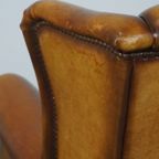 Prachtige En Comfortabele Schapenleren Oorfauteuil Met Een Geweldig Patina thumbnail 12