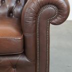 Karaktervolle, Correct Afgewerkte Vintage Rundleren Engelse Chesterfield 3 Zits Bank thumbnail 11