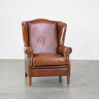 Luxe, Statige, Oorfauteuil Gemaakt Van Rundleer In Een Prachtige Warme Cognac Kleur thumbnail 2