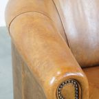 Comfortabele En Charmante, Stoere Schapenleren Clubfauteuil In Een Prachtige Cognac Kleur thumbnail 10