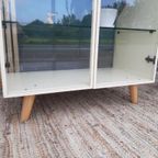 Vintage Kastje Met Glas Retro Design Vitrinekast Pootjes thumbnail 16