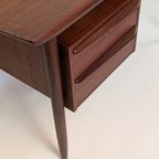 Iconisch Mid-century Teak Bureau – Tijseling Voor Hulmefa – Jaren ’50 – Cowhorn / Design Bureau / Retro Meubel thumbnail 4
