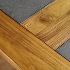 Massief Teakhouten Eettafel Met Leisteenlook Tegels thumbnail 3