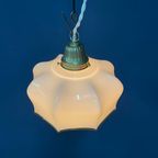Vintage Beige Glazen Hanglamp Met Messing Armatuur thumbnail 11