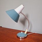 Vintage Bureaulamp Van Blauw En Wit Gelakt Metaal thumbnail 8