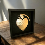 Lovegrenade 23kt Goud Verguld Kunstwerk In Lijst Popart Collectie thumbnail 3