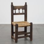 Sierlijke Antieke Boeren Stoel Met Touwen Zitting En Mooi Snijwerk thumbnail 2