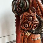 Handgebeitelde Aziatische Bijzettafel thumbnail 3