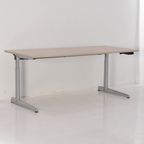 Ahrend 500 Bureau, Bladkleur Naar Keuze, 160 X 80 Cm, Hoogte Instelbaar Onderstel D.M.V. Handslin thumbnail 2