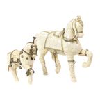 Koppel Decoratieve Houten Paarden Bedekt Met Been Mozaïek Verzilverd thumbnail 3