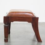Unieke Schapenleren Hocker Met Mooie Details En Gecombineerd Met Hout thumbnail 6