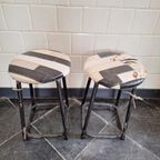 Vintage Ronde Metalen Kruk Met Lederen Patchwork Bekleding thumbnail 19