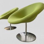 2 Globe Draaistoelen Van Pierre Paulin Voor Artifort thumbnail 6