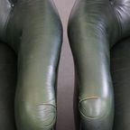Zeer Charmante Set Van 2 Groene Rundleren Chesterfield Fauteuils In Engelse Stijl thumbnail 7