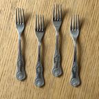 Vintage Silver Cutlery Sets With Shell Handles thumbnail 3