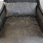 Unieke En Karaktervolle, Strakke Zwarte Art Deco Design Rundleren En Houten Armchair thumbnail 7