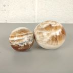 Duo Stenen Bollen (Calciet?) thumbnail 6