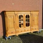 Kasteel Dressoir Robuust Ambachtelijk Met Houtsnijwerk thumbnail 2