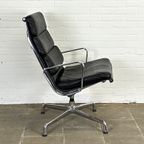 Ea219 Soft Pad Fauteuil Van Charles & Ray Eames Voor Vitra thumbnail 5