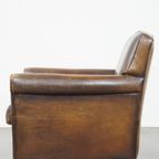 Subtiele, Stoere, Donkere En Strak Afgewerkte Schapenleren Fauteuil/armchair Met Veel Karakter thumbnail 6