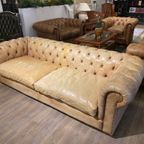 Stoere Industriële Vintage Chesterfield 3 Zits Bank In Vintage Naturel Camel Leer thumbnail 4