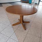 Uitschuifbare Ronde Eetkamertafel Van Thonet. thumbnail 2