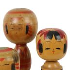 Lot Van 5 Grote Kokeshi Poppen Naruko Handgeschilderd Hout Japan thumbnail 7