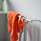 Kleur Papieren Handdoekhouder Van Staal, Zwart Gepoedercoat thumbnail 4