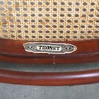 Originele Set Van 8 Hoge Vintage Donkerbruine Bentwood Thonet Stoelen Model “Lange Jan/ Long John thumbnail 17