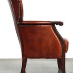 Klassieke Vintage Schapenleren Oorfauteuil Met Mooie Afwerking En Warme Kleuren thumbnail 4