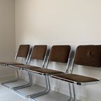 Vier Vintage Buisframe Stoelen Met Bruine Velour Stof thumbnail 3
