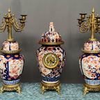 Imari. Set Pendule Met Kandelaars. thumbnail 5