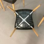 24 X Sintesi Stapelbare Kunstof Met Houten Poten Stoelen Italiaans Design thumbnail 5