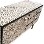 Vintage Dressoir Bekleed Met Hicks Hexagon Van Cole And Son thumbnail 6