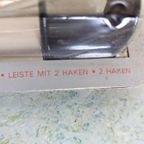 Mn43c – Jaren 70 Wandkapstokje Of Dubbele Haken thumbnail 3