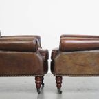 Set Van 2 Prachtige, Unieke En Comfortabele Bruin Generfde Rundleren Chesterfield Fauteuils thumbnail 7