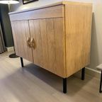 Vintage Kast / Commode Met Stalen Pootjes thumbnail 2