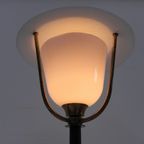 Staande Vintage Lamp Met Glazen Kap En Geperforeerd Stalen Kap thumbnail 14