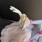 Puntgaaf Porselein Beeld, Marianne, The Minuet 22 Cm Hoog thumbnail 3