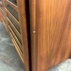 Hoge Italiaans Vintage Dressoir Kast Met Walnoot Hout En Glas thumbnail 10