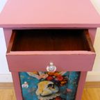 Brocante Roze Nachtkastje Met Konijn thumbnail 9