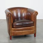 Correct Afgewerkte Stoere Cognac-Kleurige Schapenleren Clubfauteuil Met Een Tijdloze Uitstraling thumbnail 2