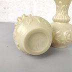 Duo Antieke Beige Opaline Vazen thumbnail 6