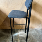 Studio Henk Oblique Barkruk 77 Zwart Met Beklede Rug, Donkergrijs thumbnail 3