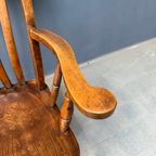 Antieke Bruine Windsor Armstoel Met Hoge Rug thumbnail 12