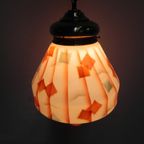 Art Deco Hanglamp Met Gehoekte Glazen Kap thumbnail 9