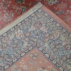 Erg Leuk Vloerkleed/ Tapijt In Oosterse Stijl Met Onder Andere Oudroze En Rode Tinten 298x201cm thumbnail 4